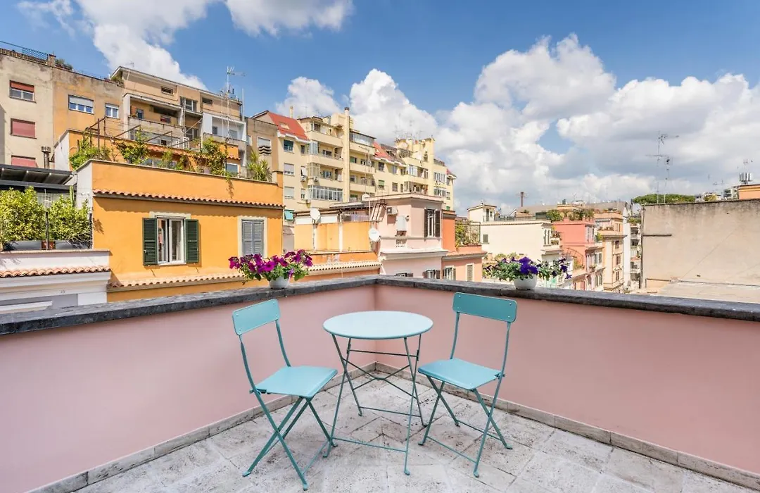 Elizabeth Penthouse, Charmy Apartment In Little London 10 Min From The Center-1